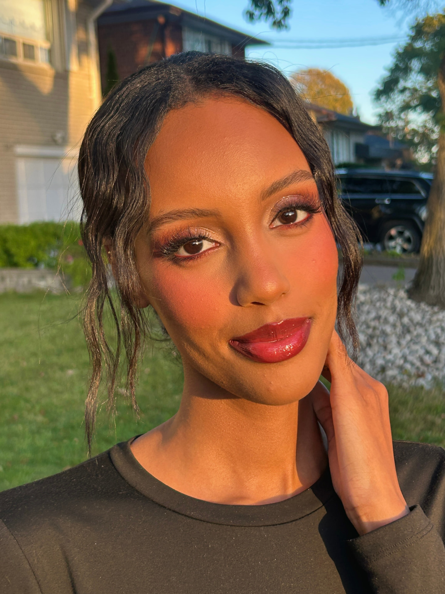 Soft glam with smoky eyes, rosy cheeks and glossy lips